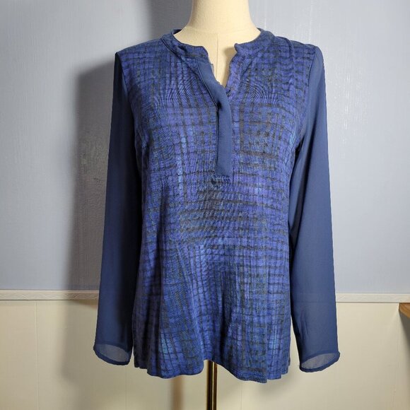 Simply Vera Wang Petite Medium Blue Semi Sheer Long Sleeve Lightweight Blouse - Picture 1 of 10